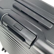 Load image into Gallery viewer, Bad Badtz Maru  XO前揭式四輪拉桿 XO-2030T
