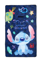 Load image into Gallery viewer, Disney(STITCH) 摺疊式保溫野餐地墊 / 沙灘墊 SS-00321

